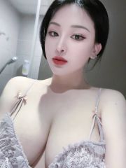 巨乳服务系御姐