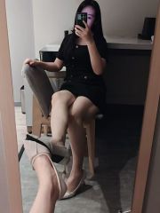 成寿寺抓龙筋大长腿少妇