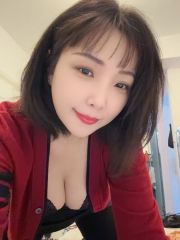 大奶制服诱惑悦悦