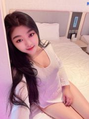 年轻性感长腿骚货口活很棒